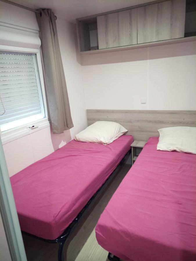 Mobil-Home Tout Confort A 300M De L'Ocean 圣布里文莱丝皮恩 外观 照片